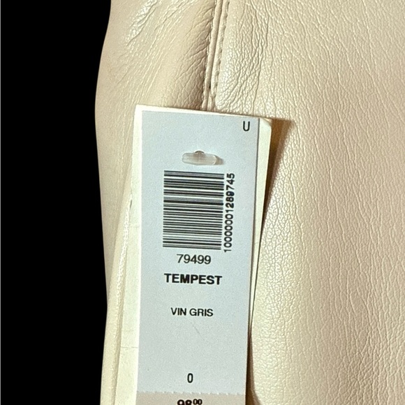 Wilfred Leather Cream Mini Skirt NWT Size XS - Picture 2 of 9